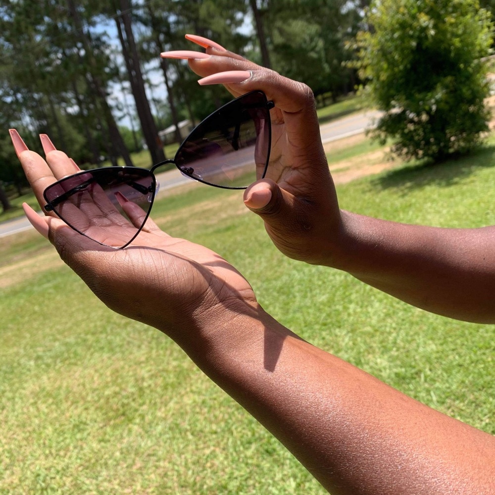 Sunglasses - Picture 7 of 7